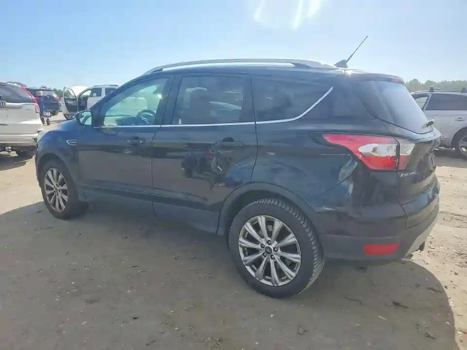 1FMCU9J92JUC19700 2018 FORD ESCAPE-1