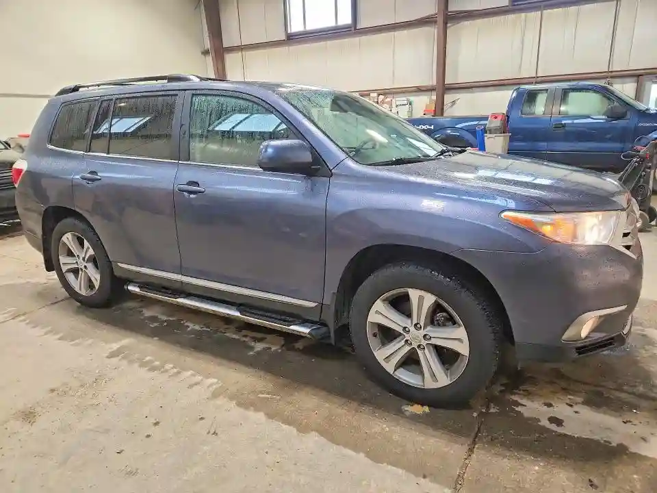 5TDBK3EH3CS142427 2012 TOYOTA HIGHLANDER-3