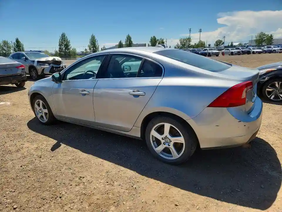YV1612FH5D1210989 2013 VOLVO S60-1