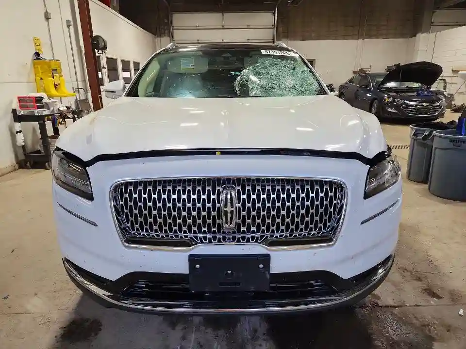 2LMPJ8K96MBL11653 2021 LINCOLN NAUTILUS-4