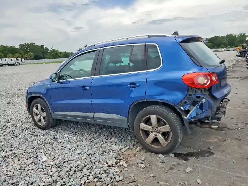 WVGAV7AX7AW002123 2010 VOLKSWAGEN TIGUAN-1