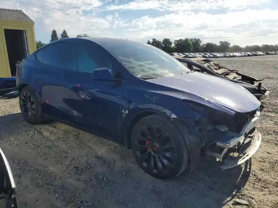 7SAYGDEF8NF565563 2022 TESLA MODEL Y-3