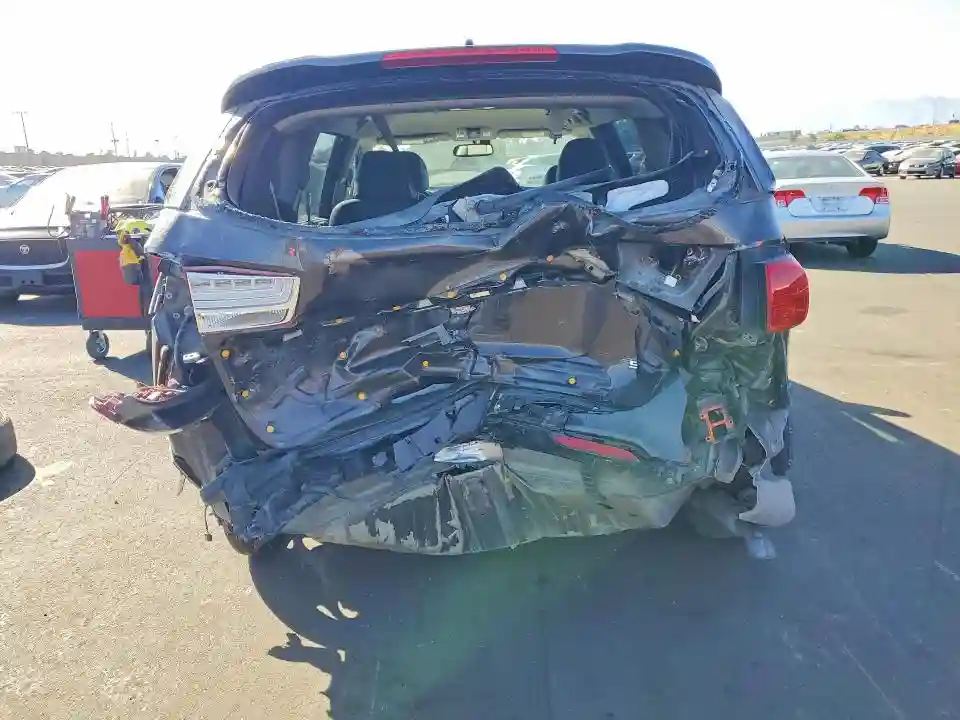 KNDME5C15H6343979 2017 KIA SEDONA-5