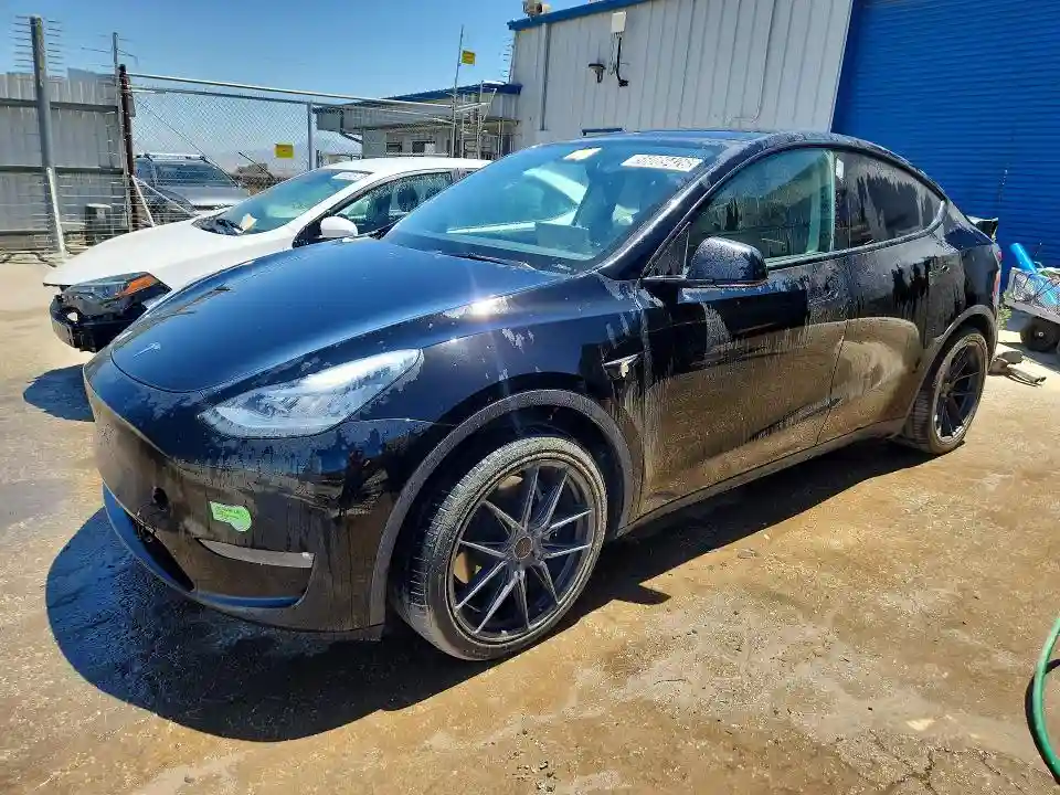5YJYGDED9MF162993 2021 TESLA MODEL Y-0
