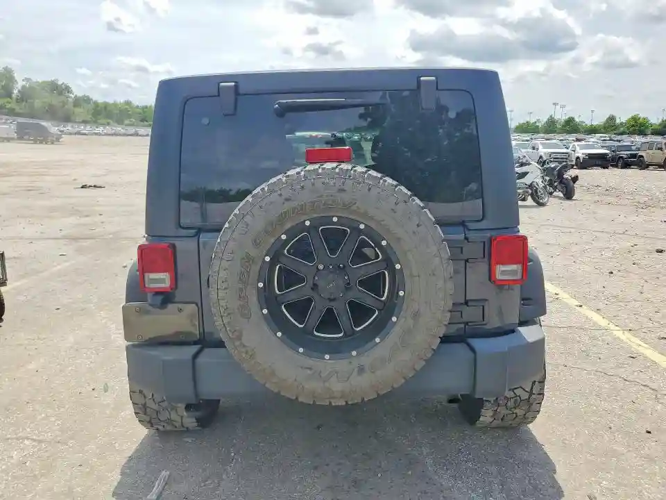 1C4BJWDG8JL822786 2018 JEEP WRANGLER-5