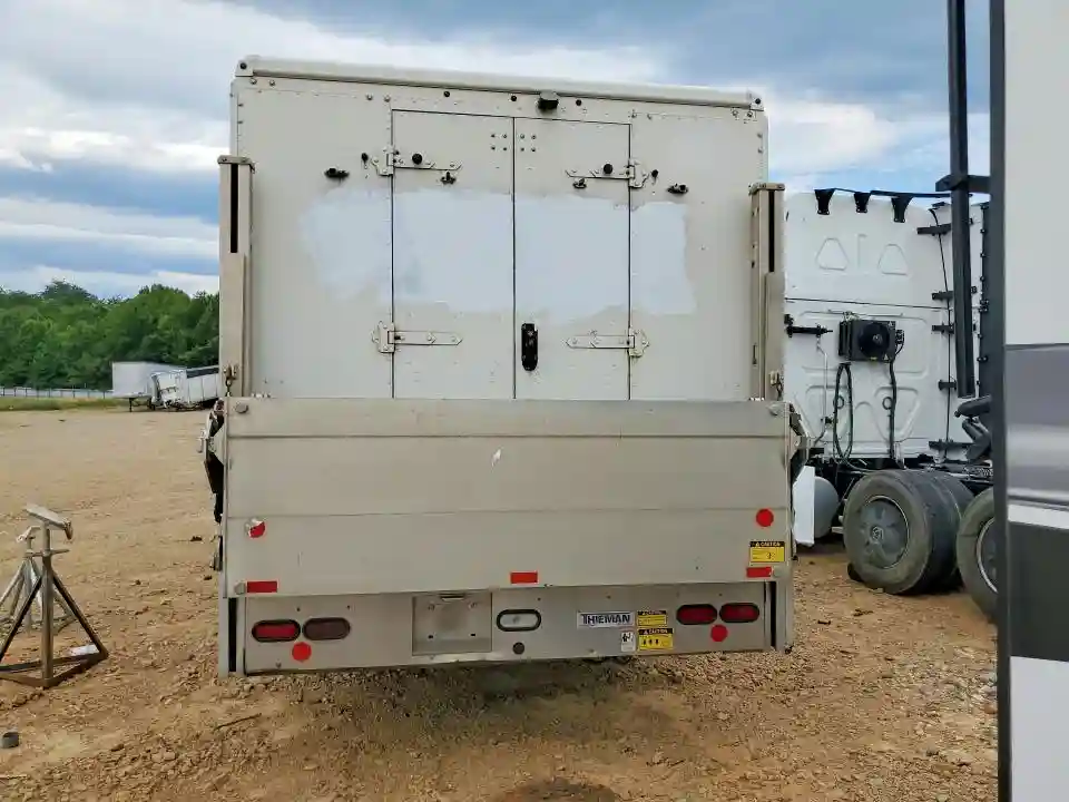4UZAAPDU3HCJF4811 2017 FREIGHTLINER ALL OTHER-5