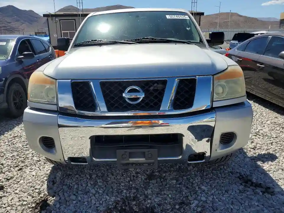 1N6AA0EK9AN306370 2010 NISSAN TITAN-4