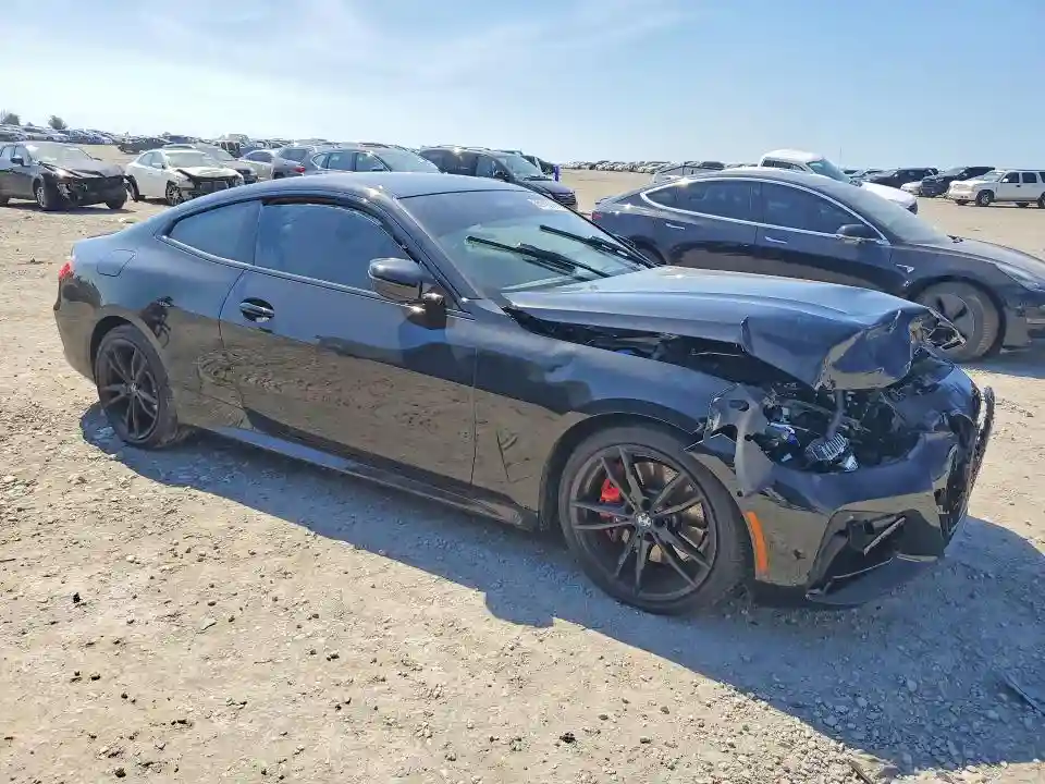 WBA13AR03MCF67022 2021 BMW M4-3