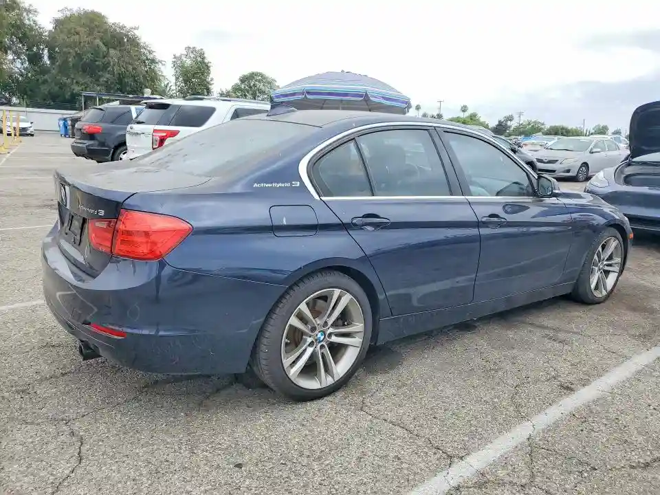 WBA3F9C50DF484159 2013 BMW 1 SERIES-2