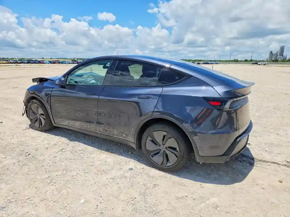 7SAYGDED7TA419311 2026 TESLA MODEL Y-1