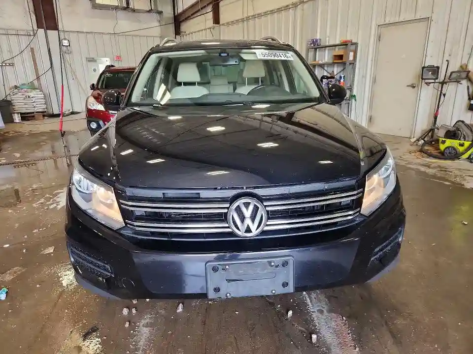 WVGRV7AX1HW508477 2017 VOLKSWAGEN TIGUAN-4