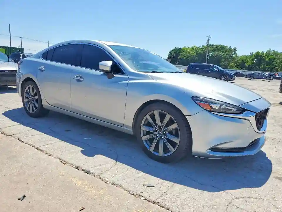JM1GL1VM3J1314308 2018 MAZDA 6-3