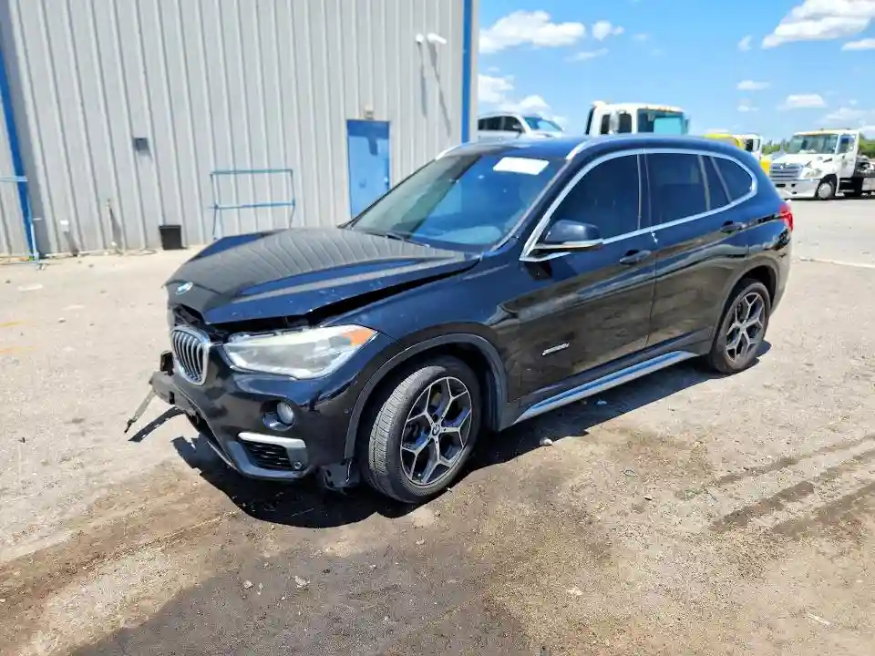 WBXHT3C3XGP884728 2016 BMW X1-0