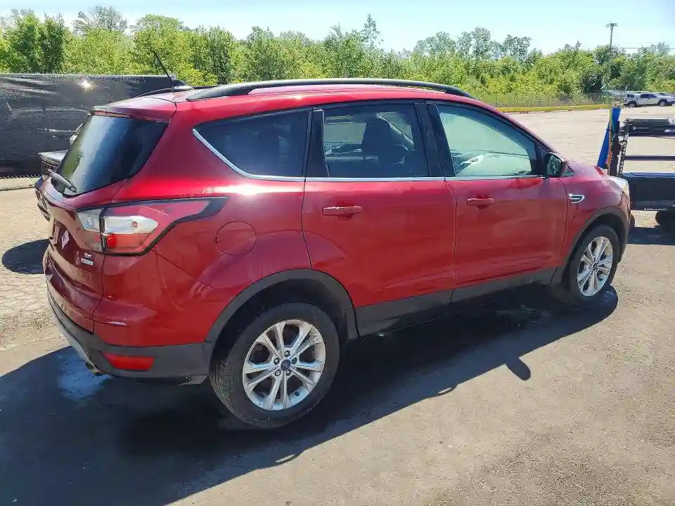 1FMCU0GD1JUA82532 2018 FORD ESCAPE-2