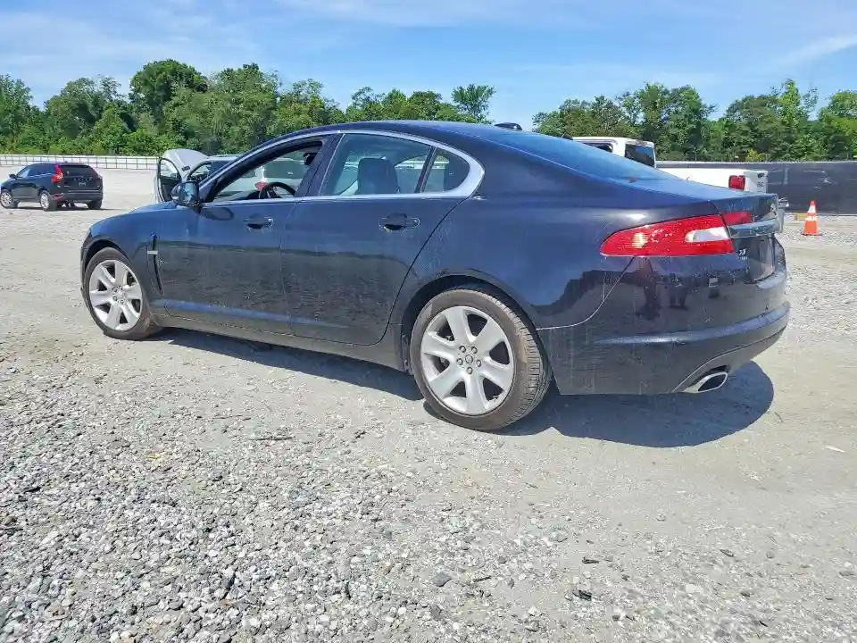 SAJWA0FB8BLR87188 2011 JAGUAR XF-1