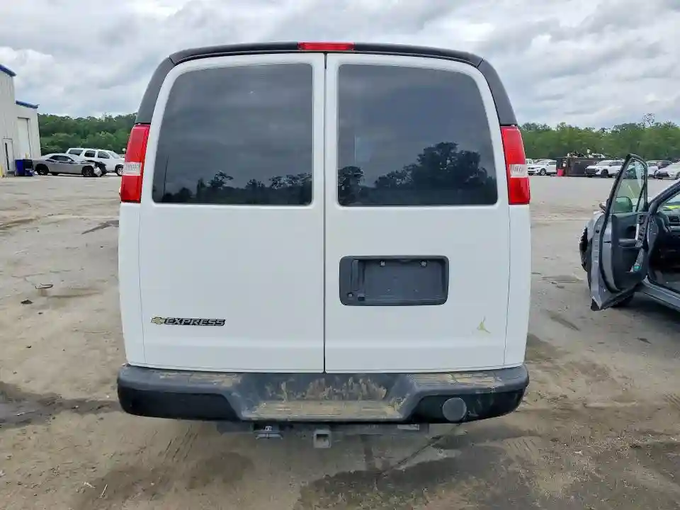 1GCWGAFPXP1251337 2023 CHEVROLET EXPRESS-5
