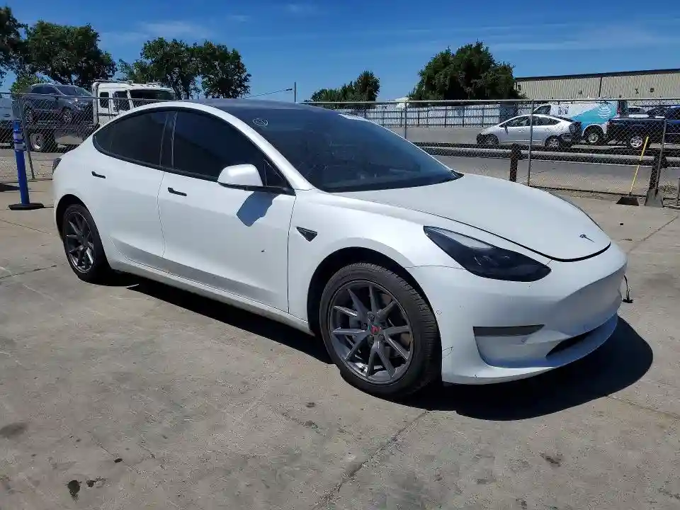 5YJ3E1EA3NF112256 2022 TESLA MODEL 3-3