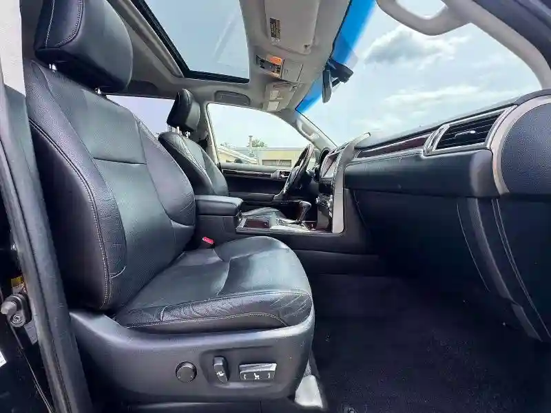 JTJBM7FX3J5190372 2018 LEXUS GX-4