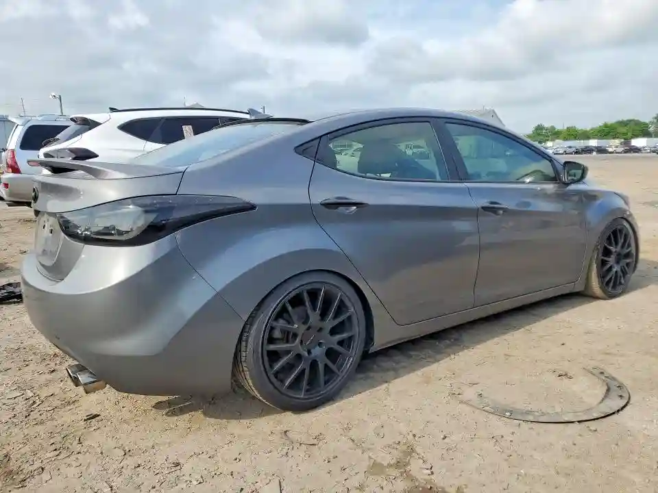 5NPDH4AE6DH181318 2013 HYUNDAI ELANTRA-2
