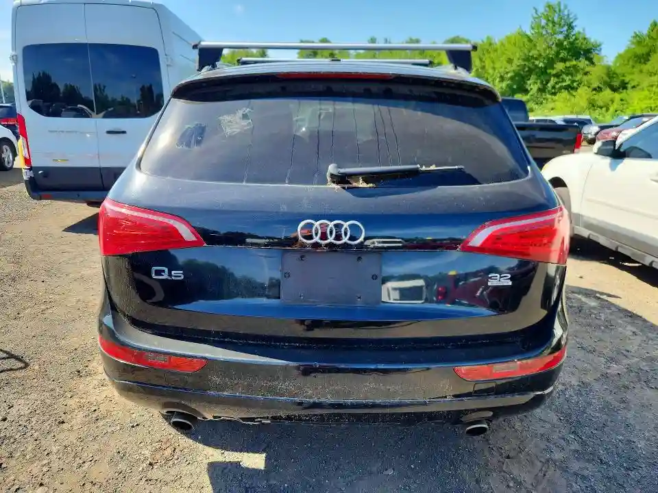 WA1CKAFP3AA077792 2010 AUDI Q5-5