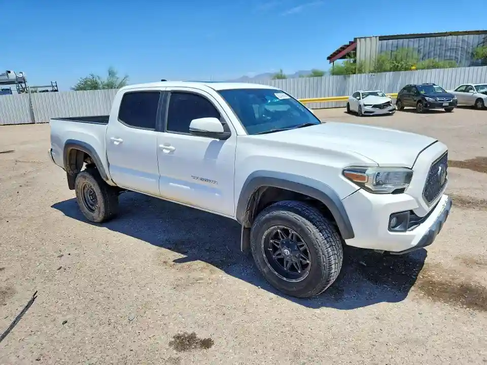 3TMCZ5AN8JM179154 2018 TOYOTA TACOMA-3