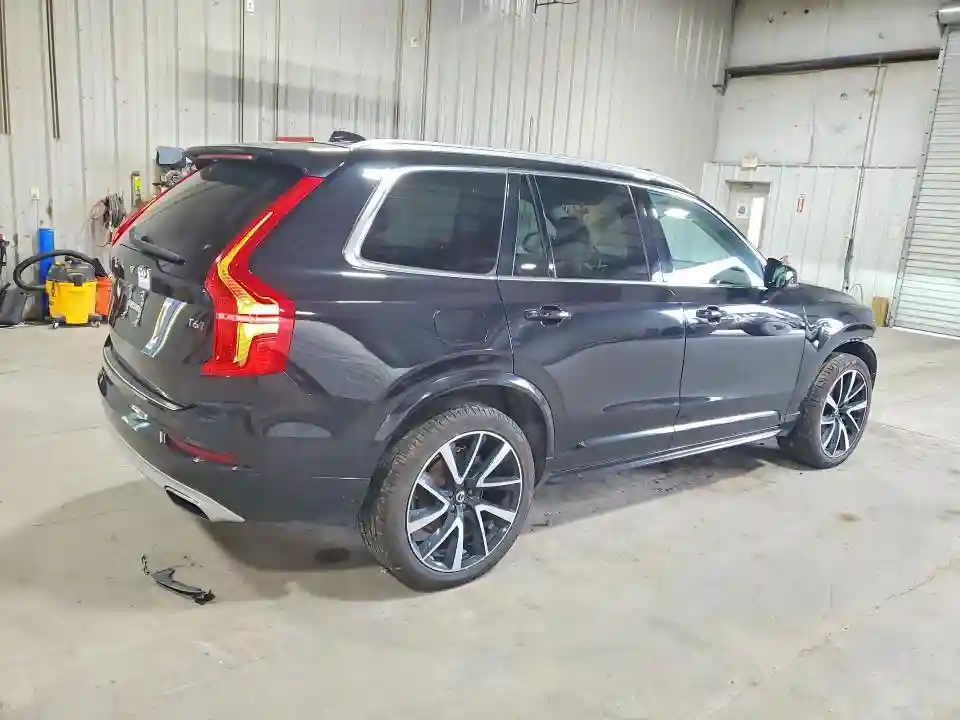 YV4A221K7L1532609 2020 VOLVO XC90-2