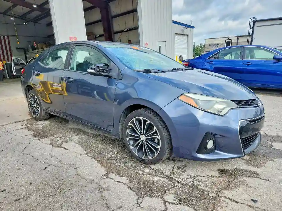 5YFBURHE3FP220622 2015 TOYOTA COROLLA-3
