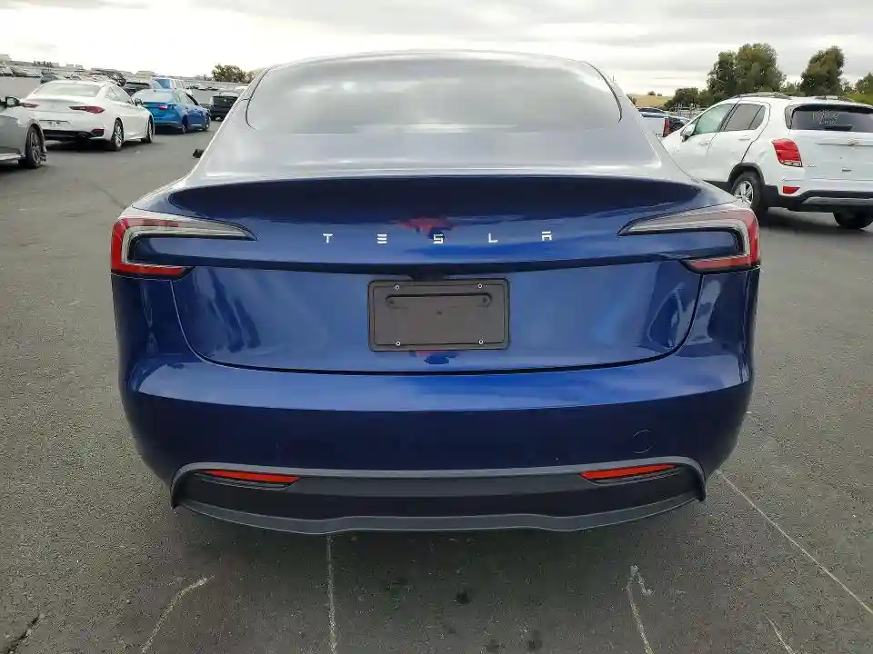 5YJ3E1EA8RF743994 2024 TESLA MODEL 3-5