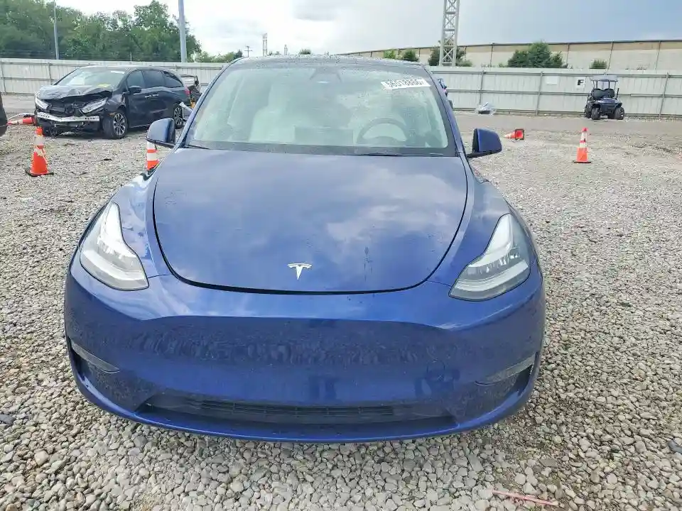 7SAYGAEE9NF486456 2022 TESLA MODEL Y-4