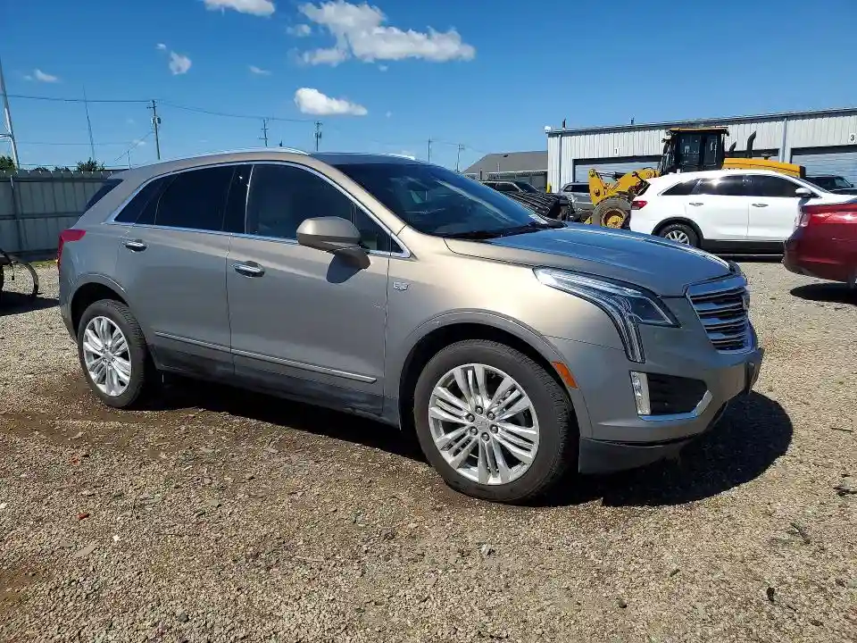 1GYKNFRS5JZ193562 2018 CADILLAC XT5-3