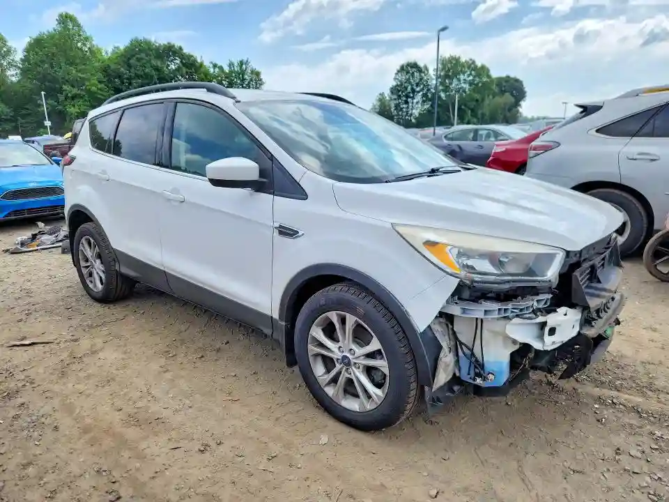 1FMCU0GD4JUB84987 2018 FORD ESCAPE-3