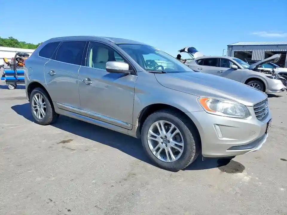 YV440MDK3G2785243 2016 VOLVO XC60-3
