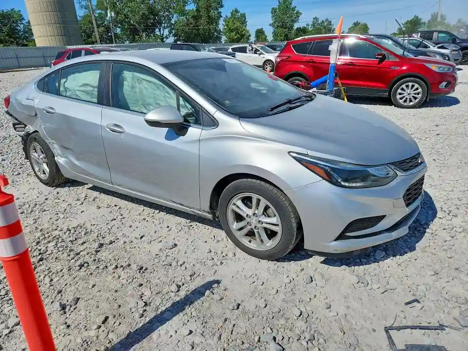 1G1BE5SM0H7253368 2017 CHEVROLET CRUZE-3