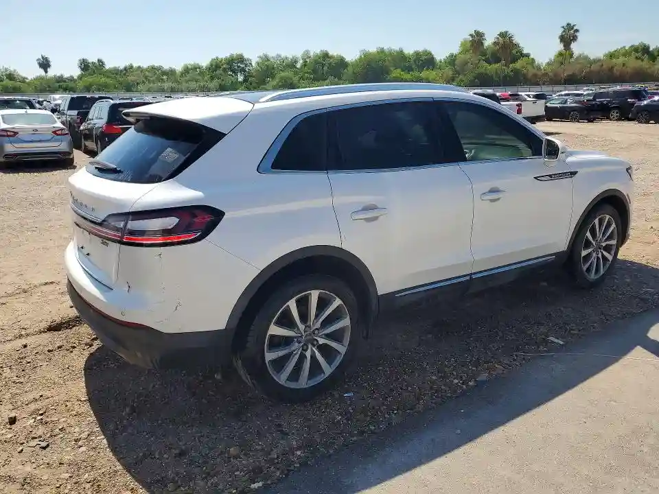 2LMPJ6K90KBL23783 2019 LINCOLN NAUTILUS-2