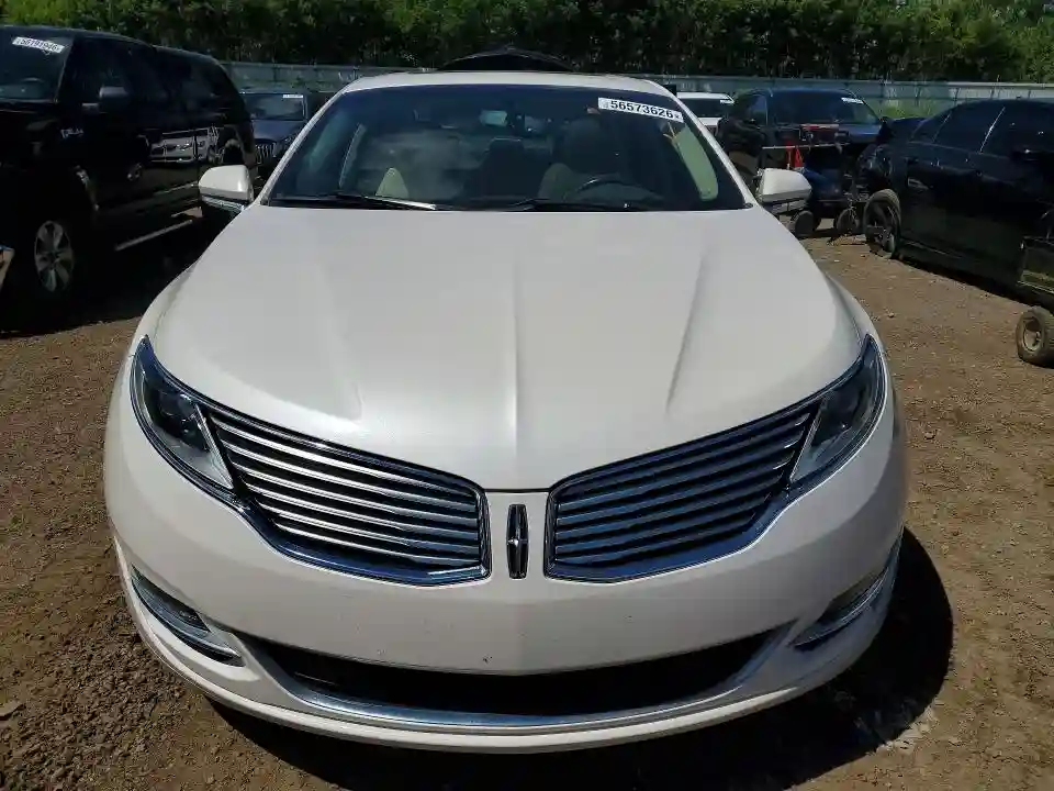 3LN6L2J92GR627492 2016 LINCOLN MKZ-4
