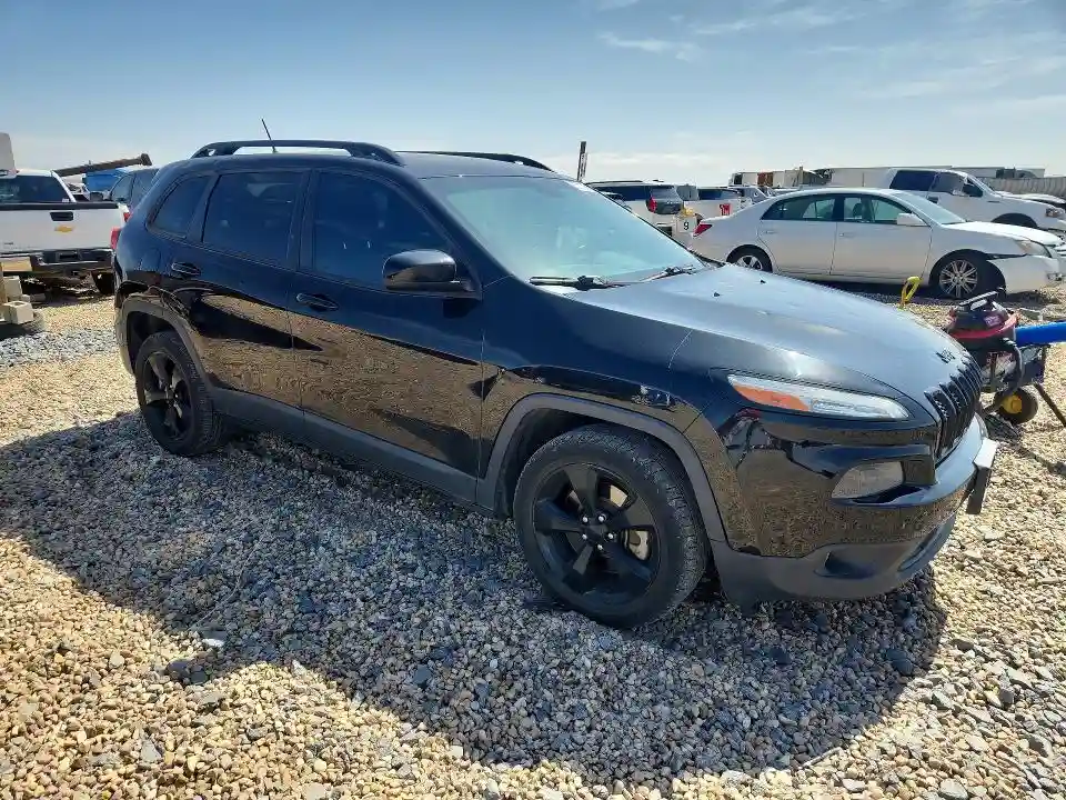 1C4PJLCB1JD542972 2018 JEEP CHEROKEE-3