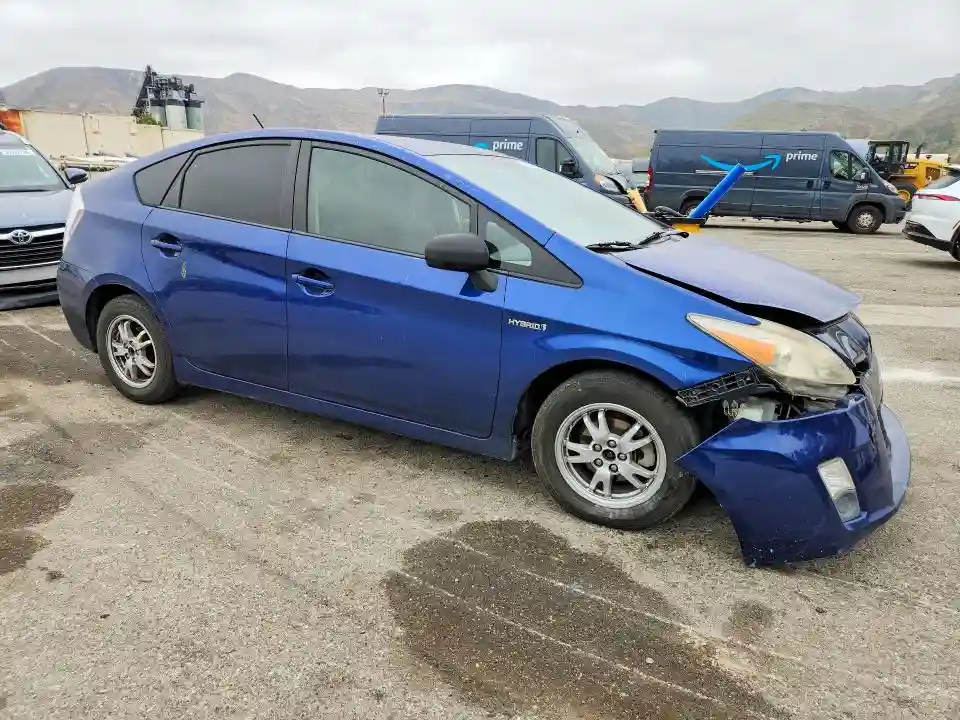 JTDKN3DU0B5354213 2011 TOYOTA PRIUS THRE-3