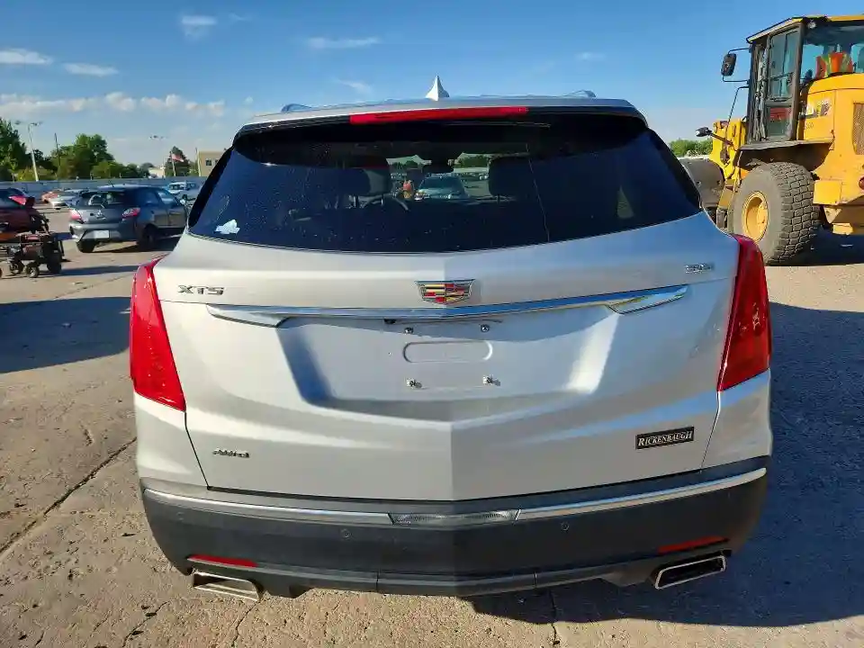 1GYKNERS0HZ182005 2017 CADILLAC XT5-5