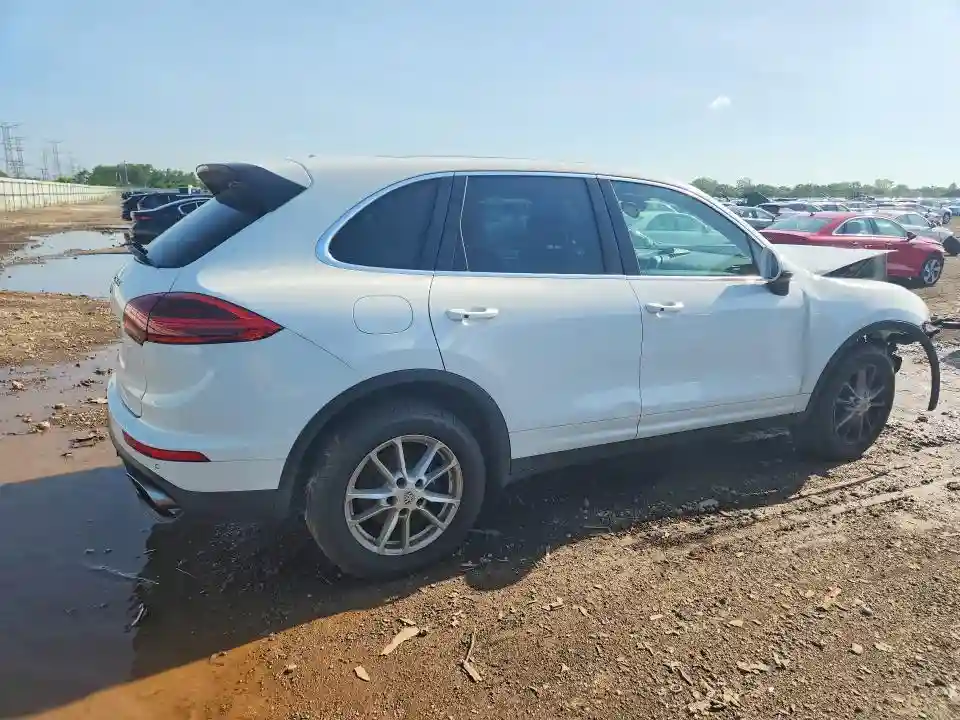 WP1AA2A24GLA06307 2016 PORSCHE CAYENNE-2