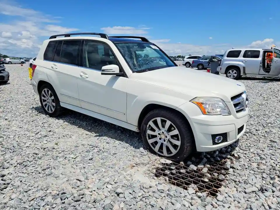 WDCGG8HB3AF475570 2010 MERCEDES-BENZ GLK-CLASS-3