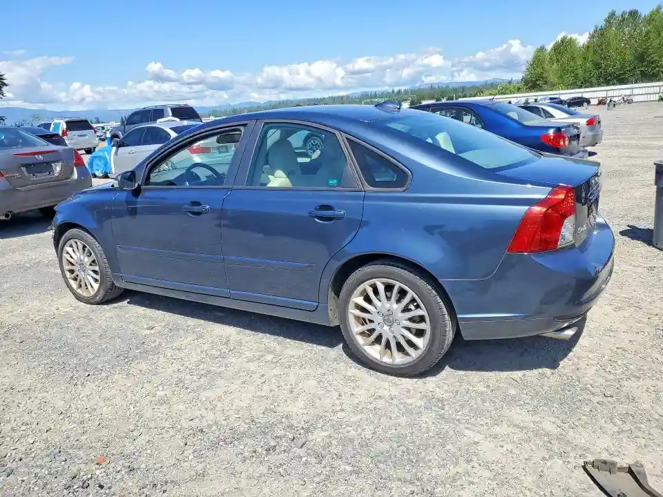 YV1672MS6B2534991 2011 VOLVO S40-1