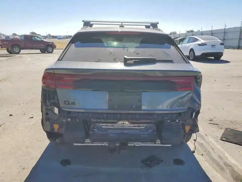 WA1FVBF19MD021963 2021 AUDI Q8-5