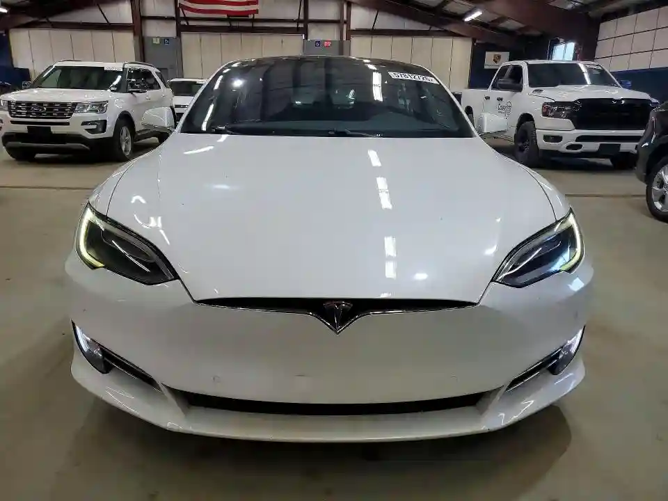 5YJSA1E25JF244333 2018 TESLA MODEL S-4