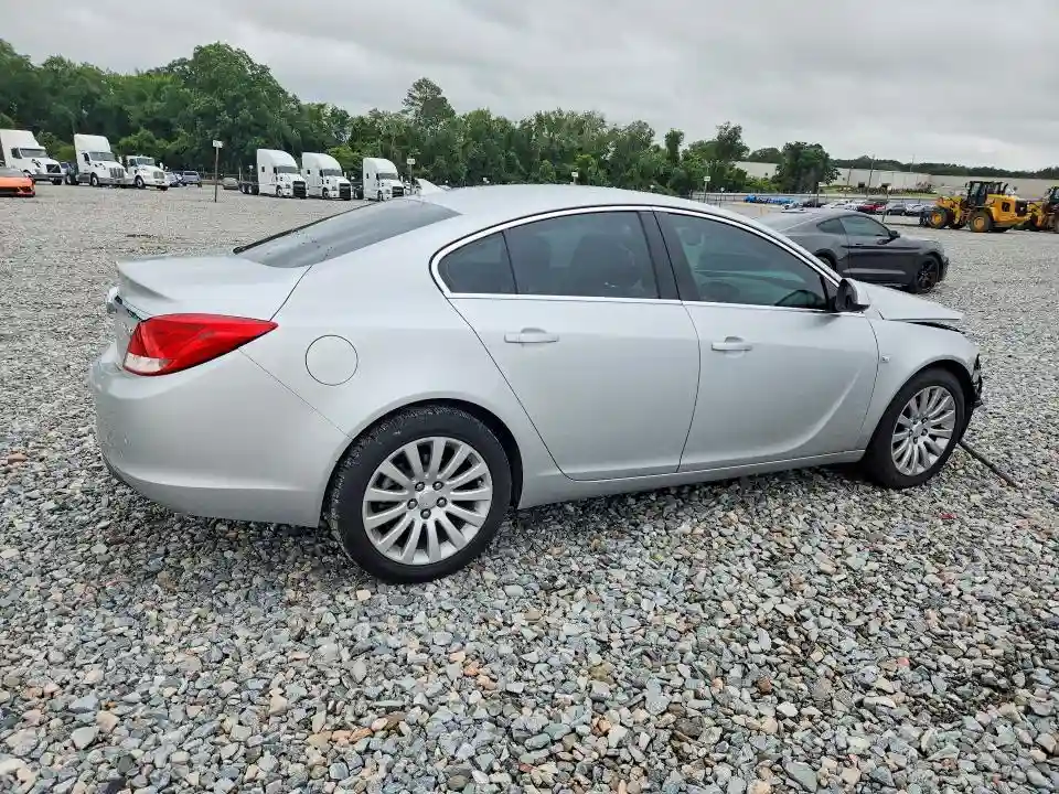 W04GU5GC3B1070826 2011 BUICK REGAL-2