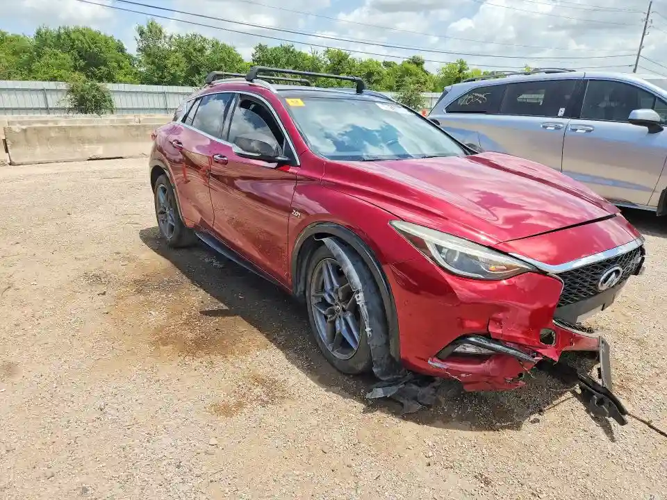 SJKCH5CP3JA047494 2018 INFINITI QX30 PREMI-3
