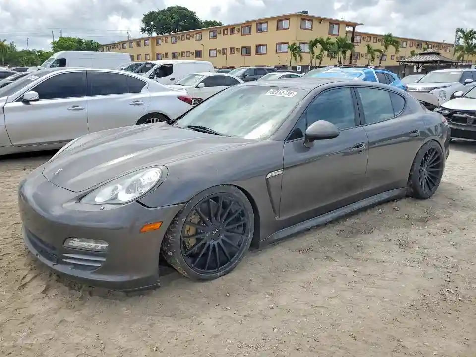 WP0AA2A71DL015779 2013 PORSCHE PANAMERA-0