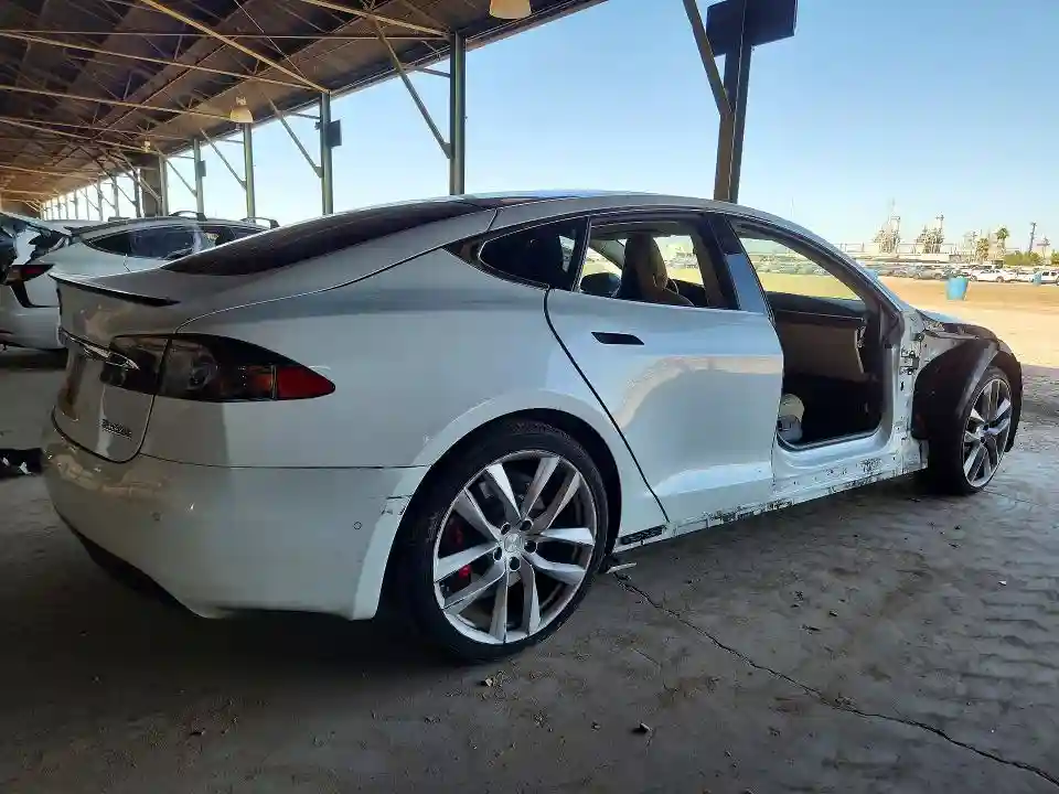 5YJSA1E41GF169995 2016 TESLA MODEL S-2