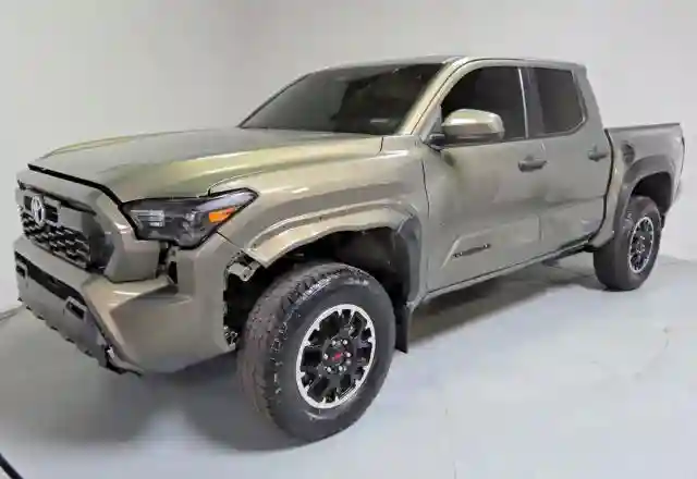 3TMLB5JN2RM080409 2024 TOYOTA TACOMA TRD-1