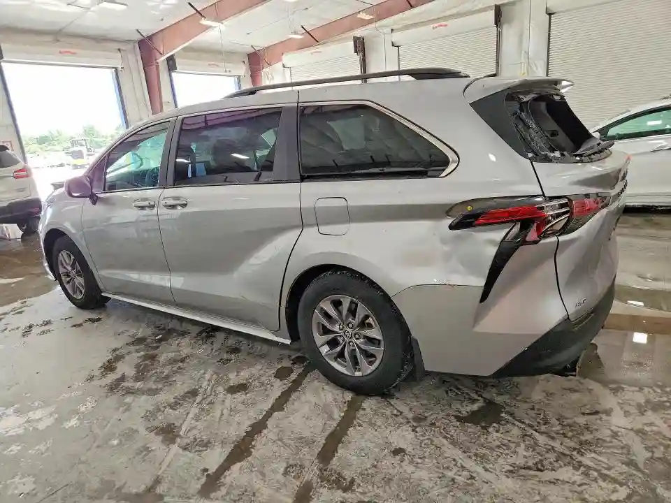 5TDKSKFC6NS069389 2022 TOYOTA SIENNA-1