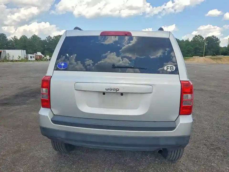 1C4NJPBA8CD639094 2012 JEEP PATRIOT-5